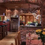 阿罗萨维特酒店 酒店 3*